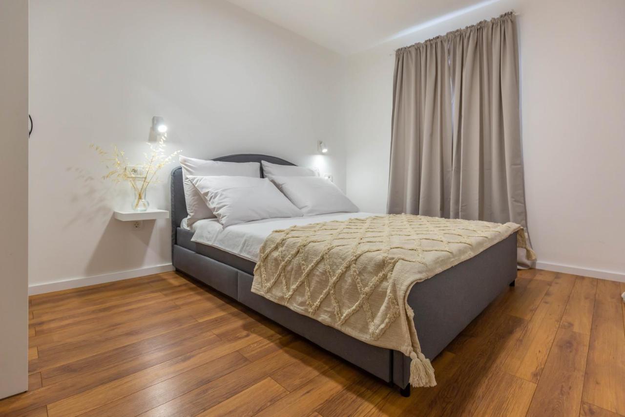 Sea View Apartment Celina Luaran gambar
